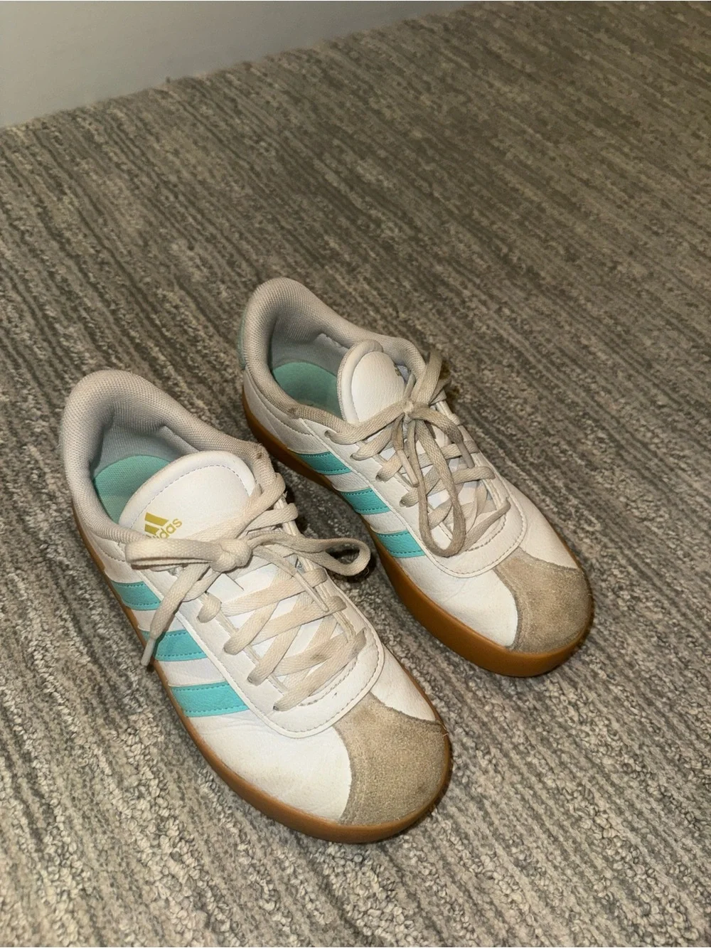 adidas classic low
